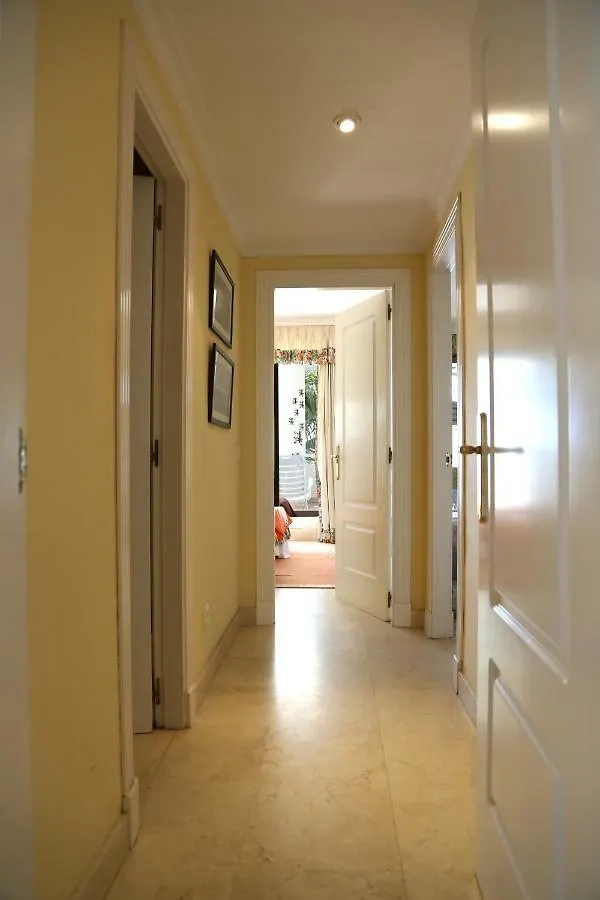 Mistral Beach Puerto Banus Apartment Marbella